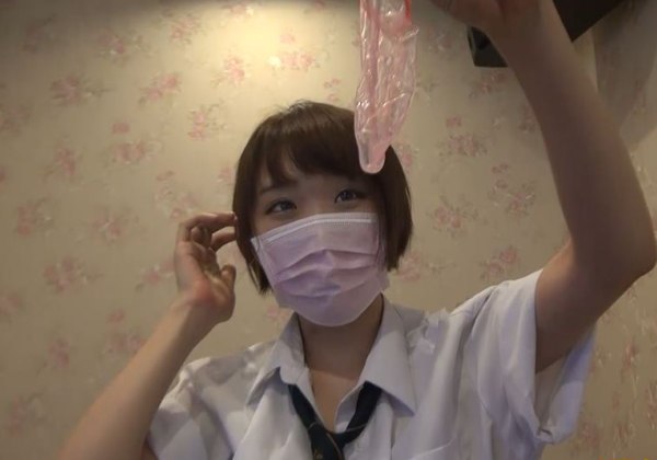 ホテル代ケチって援交ＪＫとカラオケでハメたエロ画像ｗｗｗ