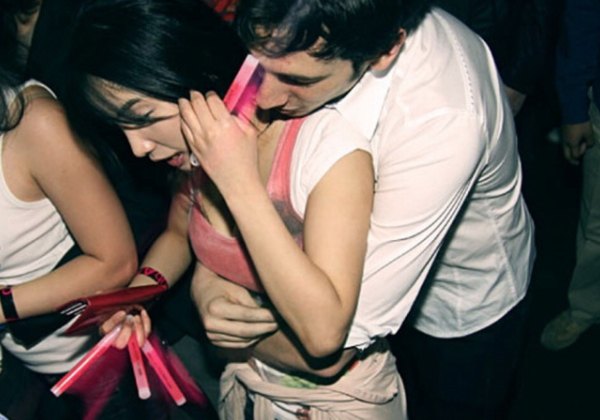 韓国のクラブセクハラし放題だｗｗｗちょっと行ってきますｗｗｗ